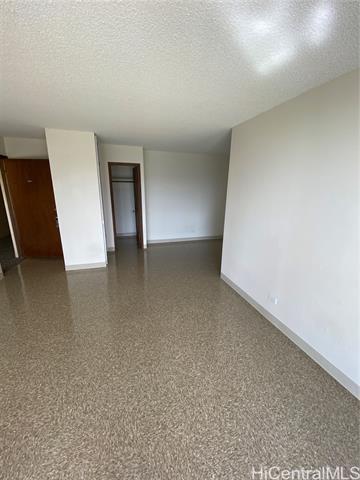 Building Photo - 2740 Kuilei St