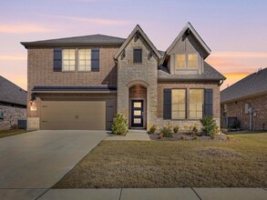 Building Photo - 1303 Wheelwright Dr