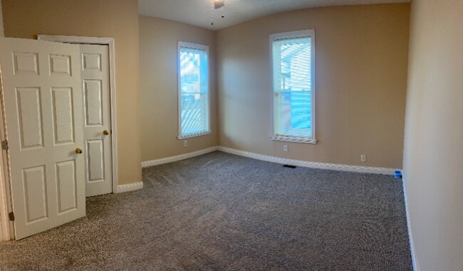 Foto del edificio - 1637 Hoefgen St