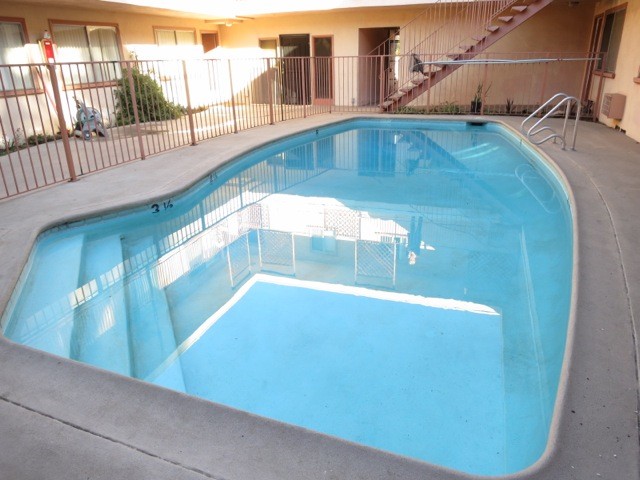 Primary Photo - 7524 Haskell Ave