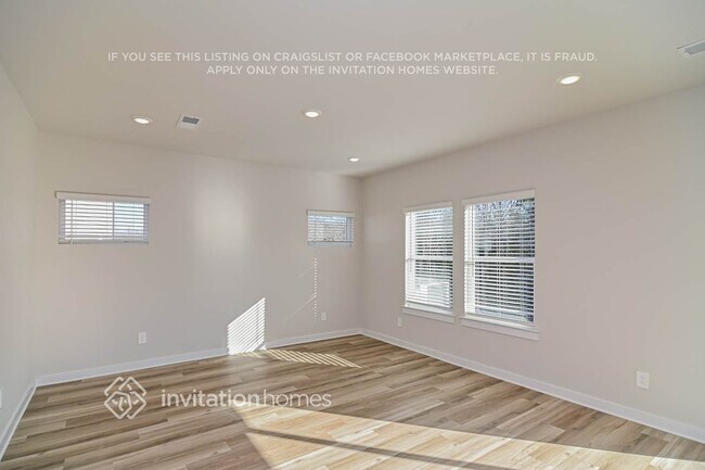 Foto del edificio - 1322 Bluffton Cir