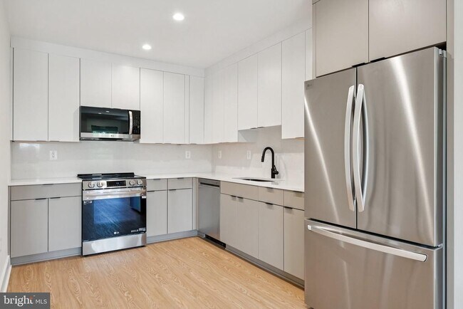 Foto del edificio - 2134 Wisconsin Ave NW
