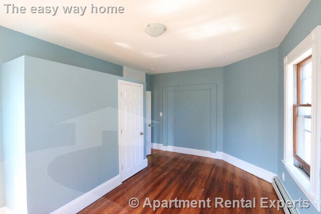 Foto del edificio - 173 Rindge Ave