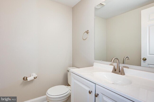 Building Photo - 6072 Crown Royal Cir