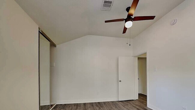 Foto del edificio - 20603 Sycamore Crest Ln