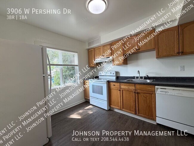 Foto del edificio - 3906 Pershing Dr