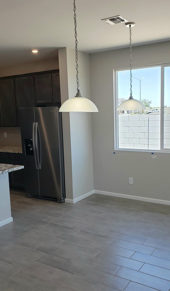 Building Photo - Casa Vista 4 bed, 3 bath NEW home