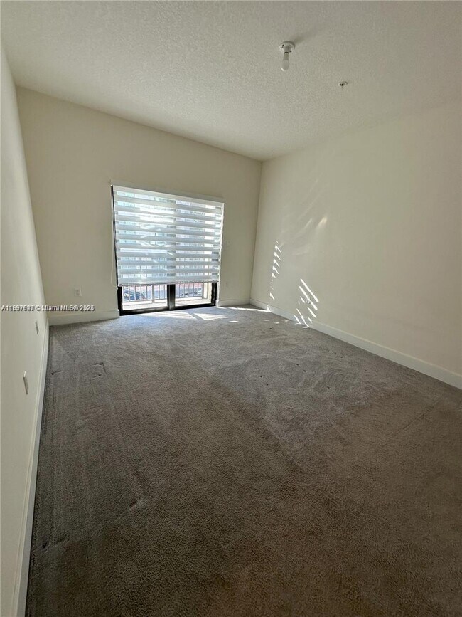 Foto del edificio - 4670 NW 84th Ave