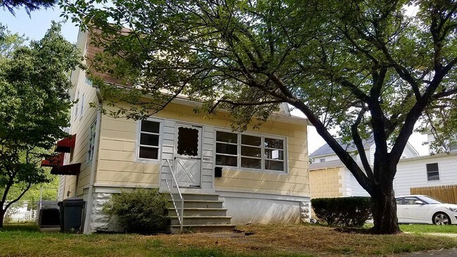 Building Photo - 4801 Edgar Terrace