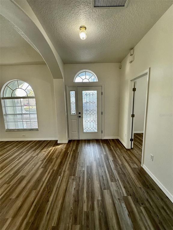 Foto del edificio - 5129 Tallow Wood Ct