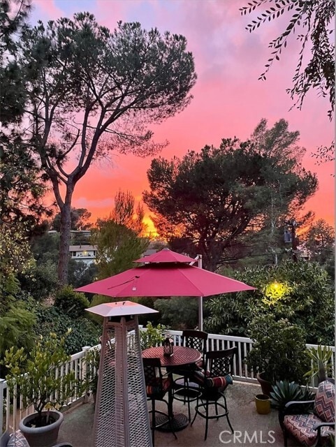 Building Photo - 436 Redwood Dr