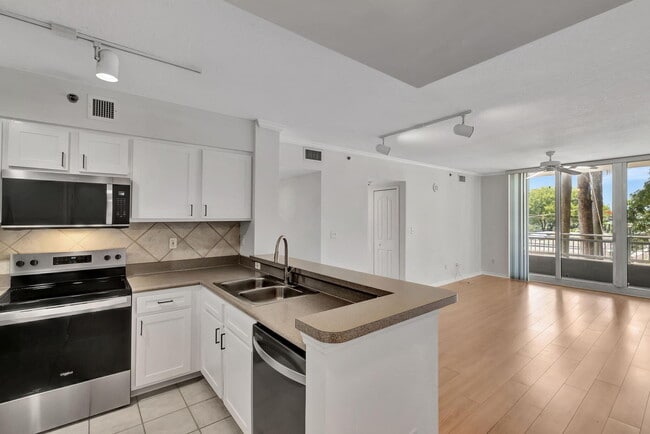Foto del edificio - 2665 SW 37th Ave
