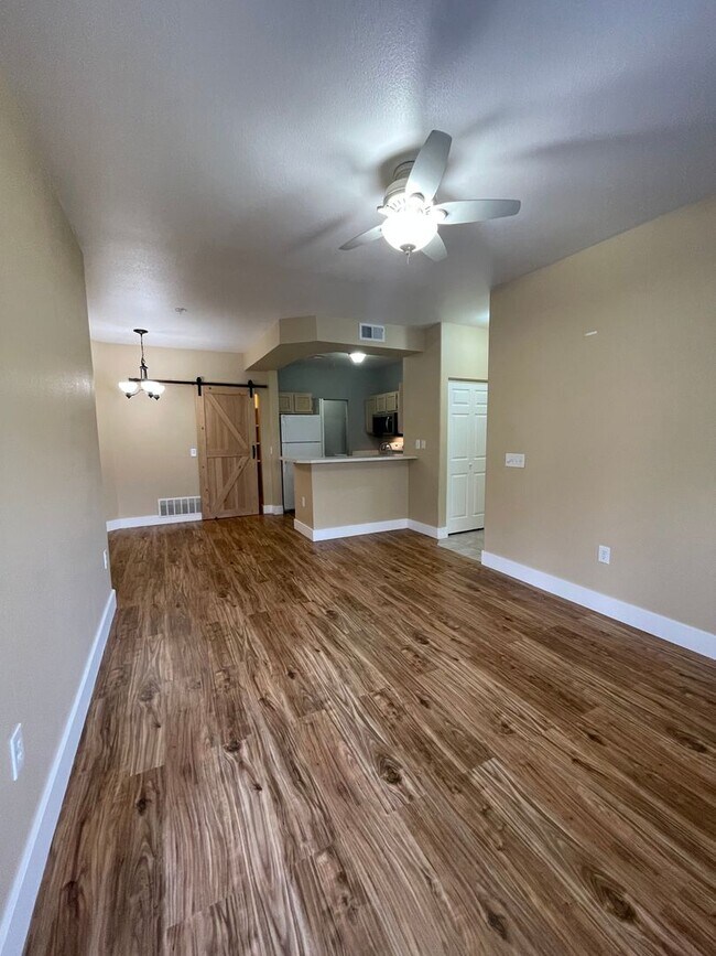 Foto del edificio - 4545 Wheaton Dr