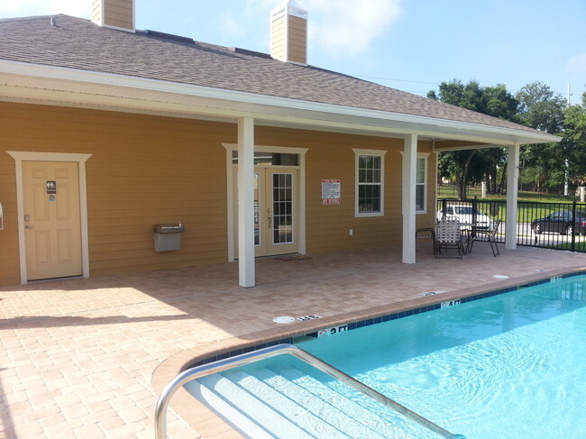 Foto del edificio - Evergreen Townhomes on Lake Buckeye