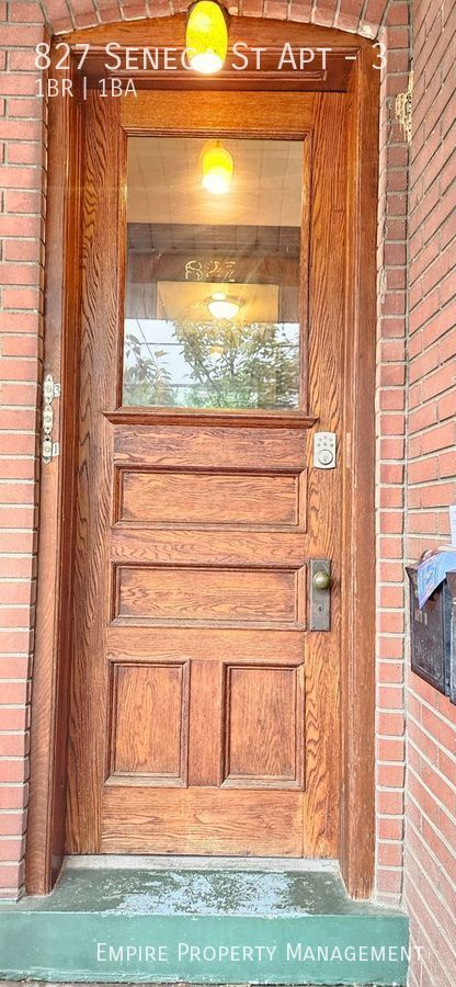 Foto del edificio - 827 Seneca St