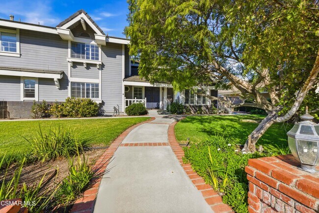 Foto del edificio - 6945 Via Alba