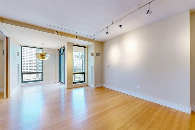 Building Photo - 45 Province St