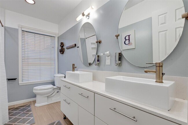 Foto del edificio - 14419 Ravenhurst Ln