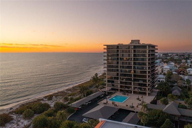 Building Photo - 7650 Bayshore Dr