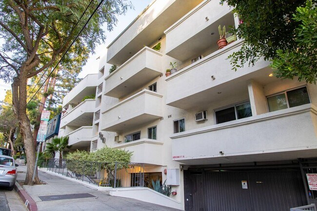 Foto del edificio - 960 Larrabee St