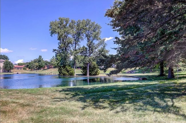 Foto del edificio - 15922 W 91st Terrace