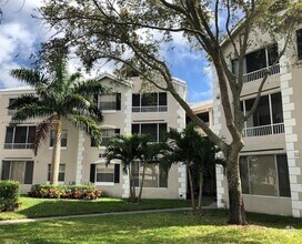 Building Photo - 2861 N Oakland Forest Dr