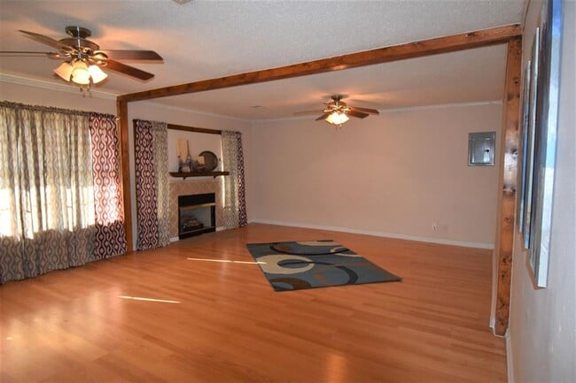 Building Photo - 2503 Harrison Ln