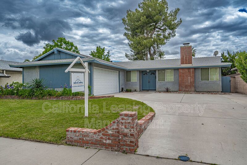 Foto principal - 20840 Shine Dr