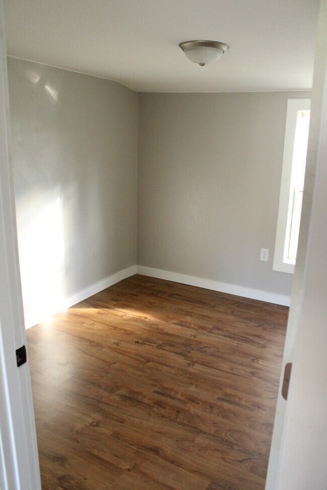 324 1st Ave, Grinnell, IA 50112 House Rental in Grinnell, IA