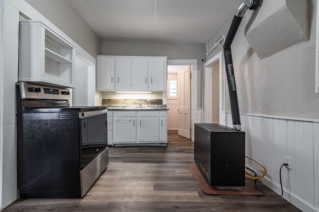 Building Photo - nre512