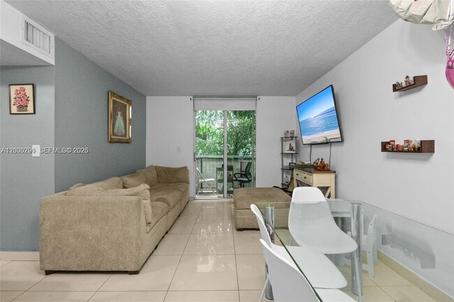 Foto del edificio - 104 SW 9th St