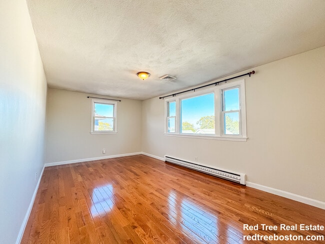 Photo - 74 Dunboy St Apartment