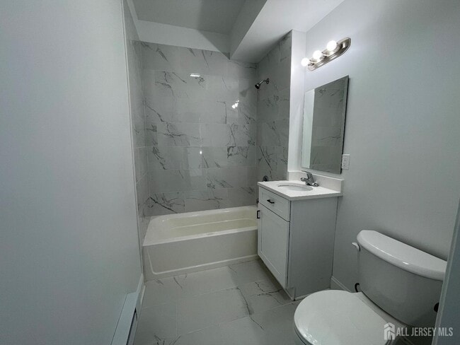 Building Photo - 103 Bayard St