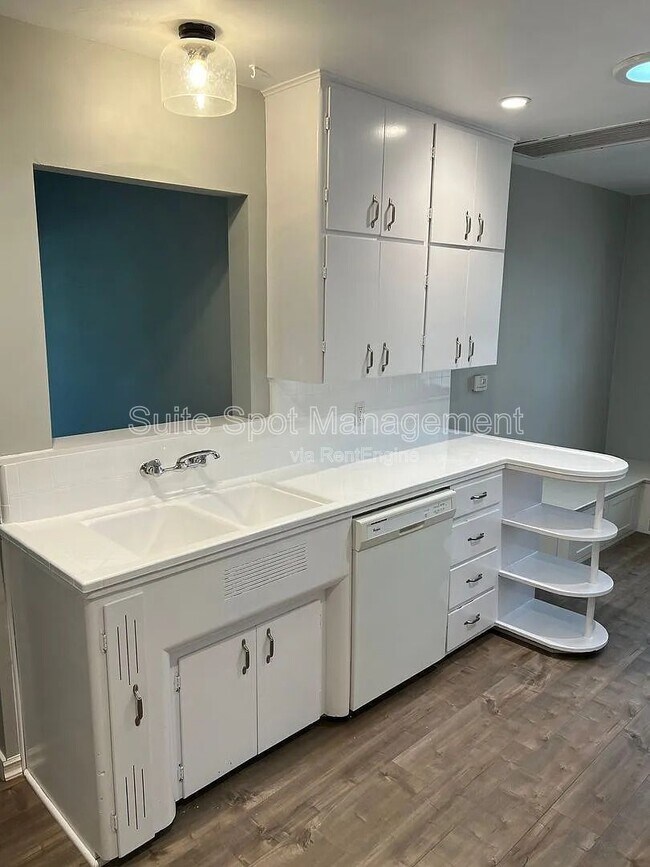 Foto del edificio - 456 N Batavia St