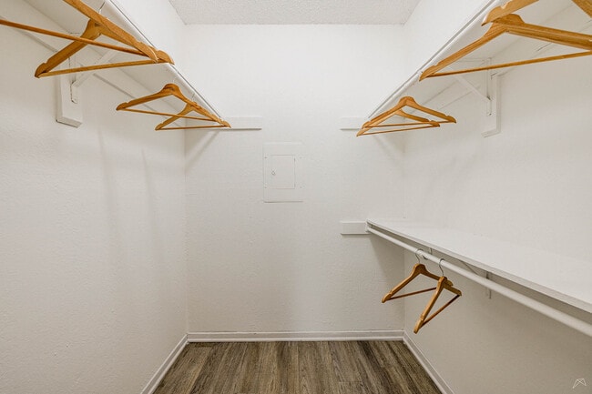 Marion_A3Prem_17_05102251-HDR_S - z - Historical - The Marion