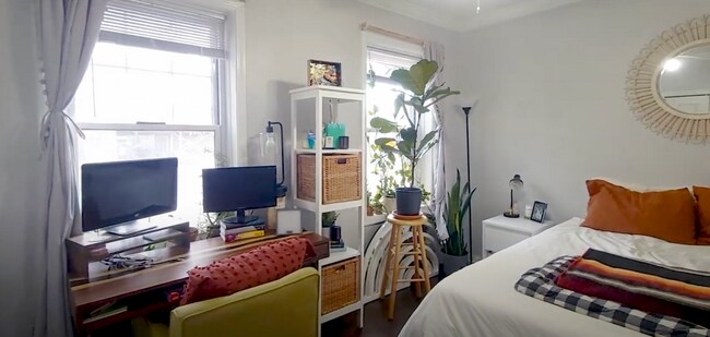 Foto del edificio - 3709 N Sheffield Ave