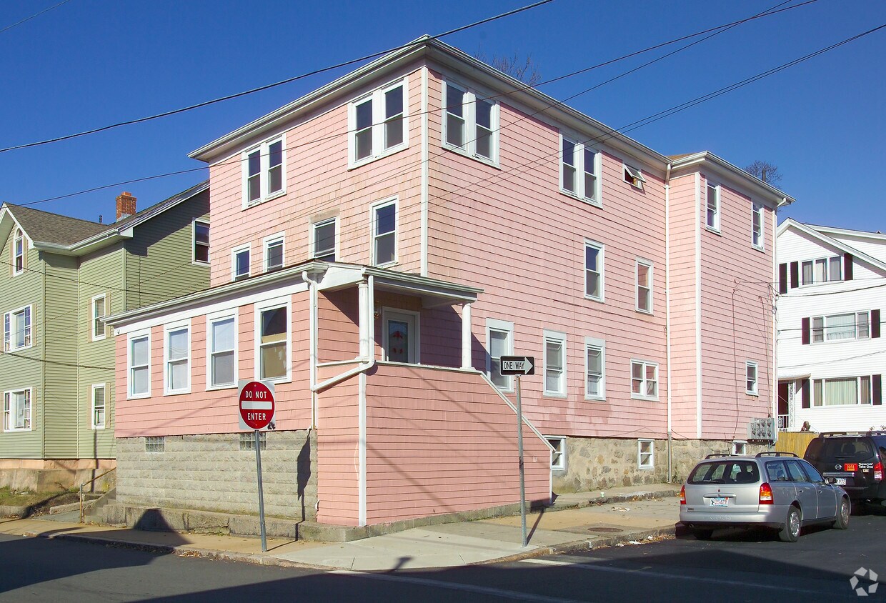 Primary Photo - 228 Franklin St