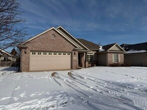 Building Photo - 2007 Cecil St