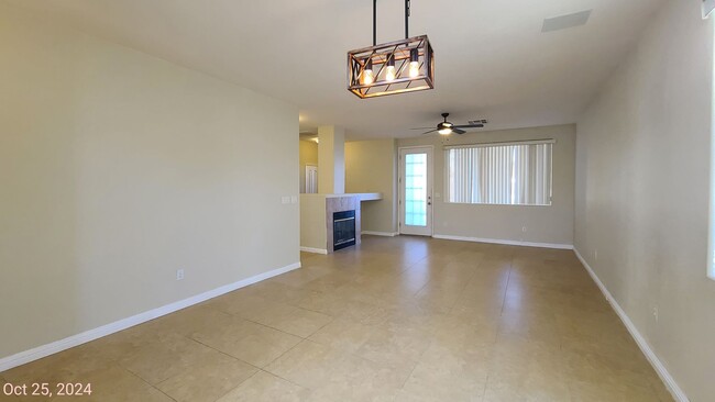 Foto del edificio - 1 Story home located in Summerlin