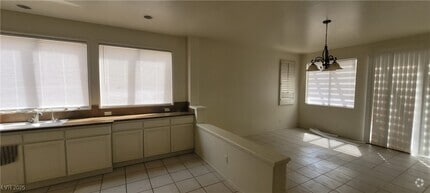 Building Photo - 4774 Willow Glen Dr