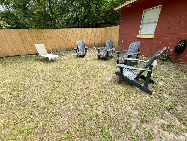 Foto del edificio - 193 E Highland Dr