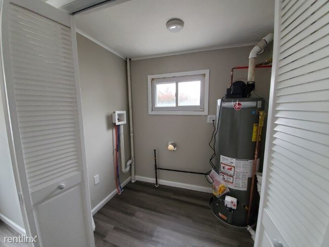 Foto del edificio - 3 br, 3 bath House - 748 Hilltop Ave