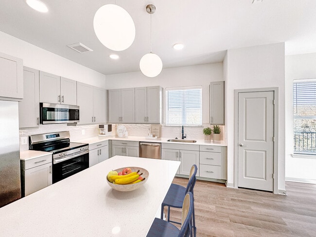 Building Photo - Jefferson Ederville