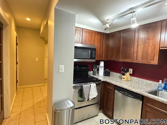 Foto del edificio - 28 Symphony Rd