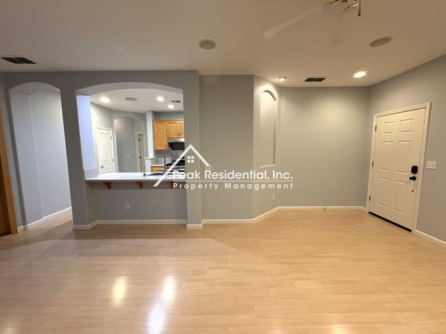 Building Photo - Wonderful North Natomas 3bd/2ba House