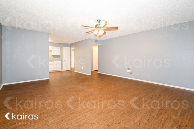 Building Photo - 1141 Nancy Ln