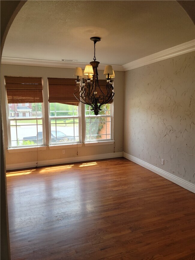 Foto del edificio - 2023 Freedom Pl