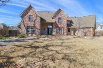 Building Photo - 10116 S Fulton Ave