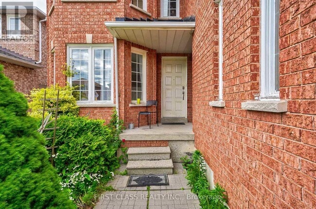 Building Photo - 3309 Loyalist Dr