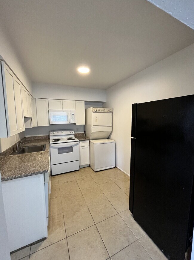 Foto del edificio - Coming Soon! 2 bedroom in Tempe. - Availab...